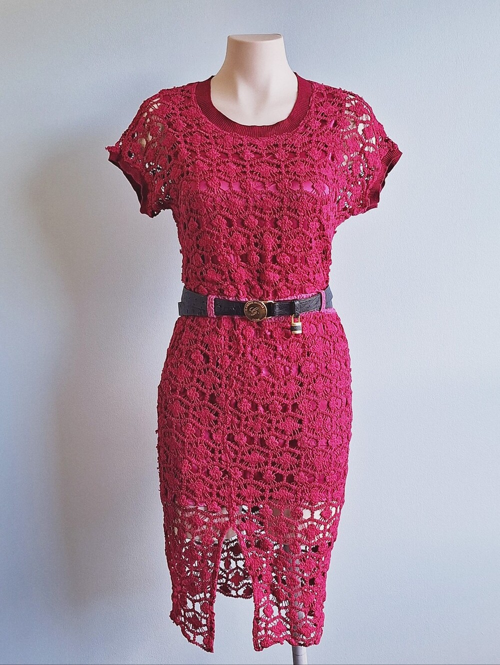 🅱️🅾️G🅾️ Luci & Cavalli crochet dress dark fuchsia